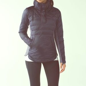 Lululemon down for a run pullover in black grape